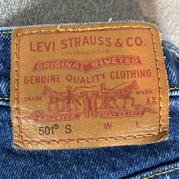 Women’s Skinny 501 Button Fly Levi’s Jeans - Picture 6 of 8